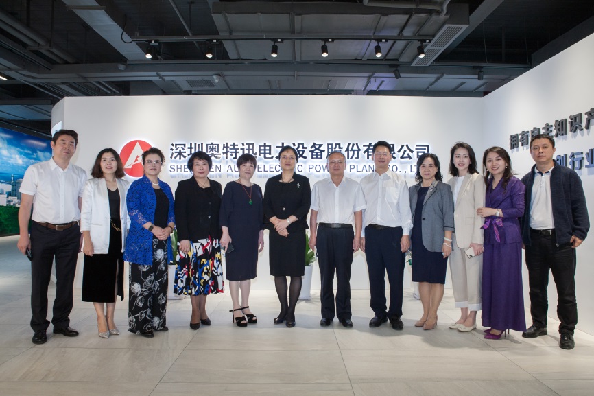 热烈欢迎 | 市委常委、统战部部长杜玲一行莅临奥特迅参观指导 热烈欢迎 | 市委常委、统战部部长杜玲一行莅临奥特迅参观指导